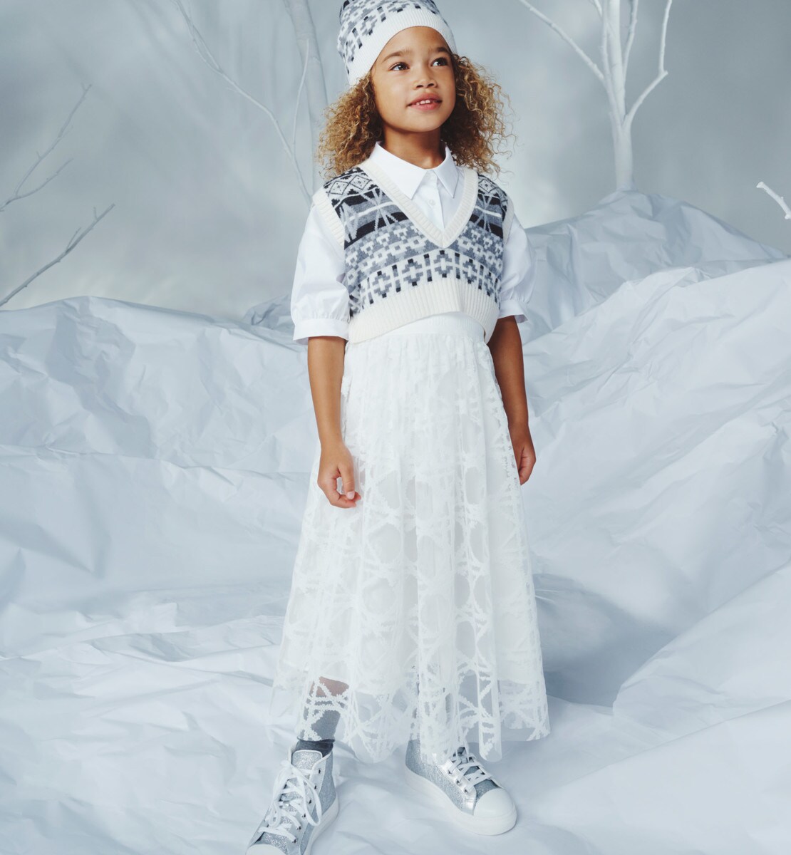 Pull court sans manches enfant Maille de laine grise, noire et blanche