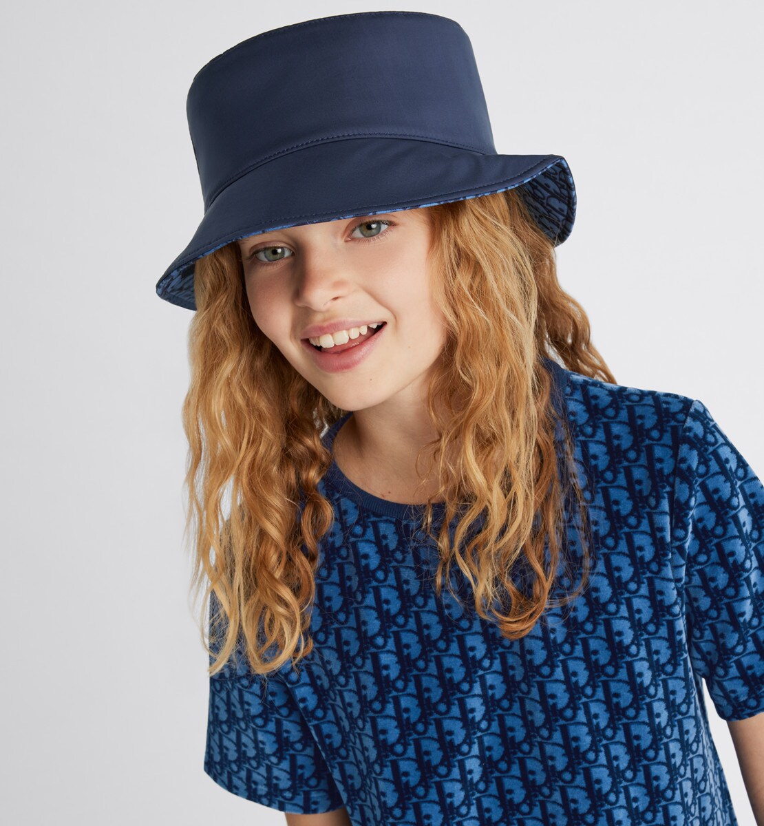 Bob enfant Toile technique Dior Oblique bleu marine