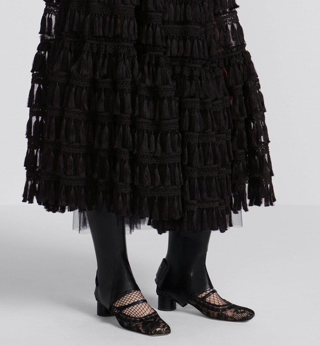 Ballerine D-Grace Résille transparente brodée du motif Dior Roses et cuir d'agneau noirs