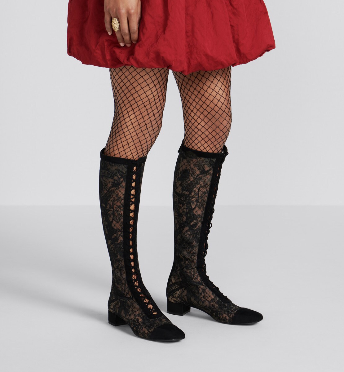 Botte Naughtily-D Résille transparente brodée du motif Dior Roses et veau velours noirs
