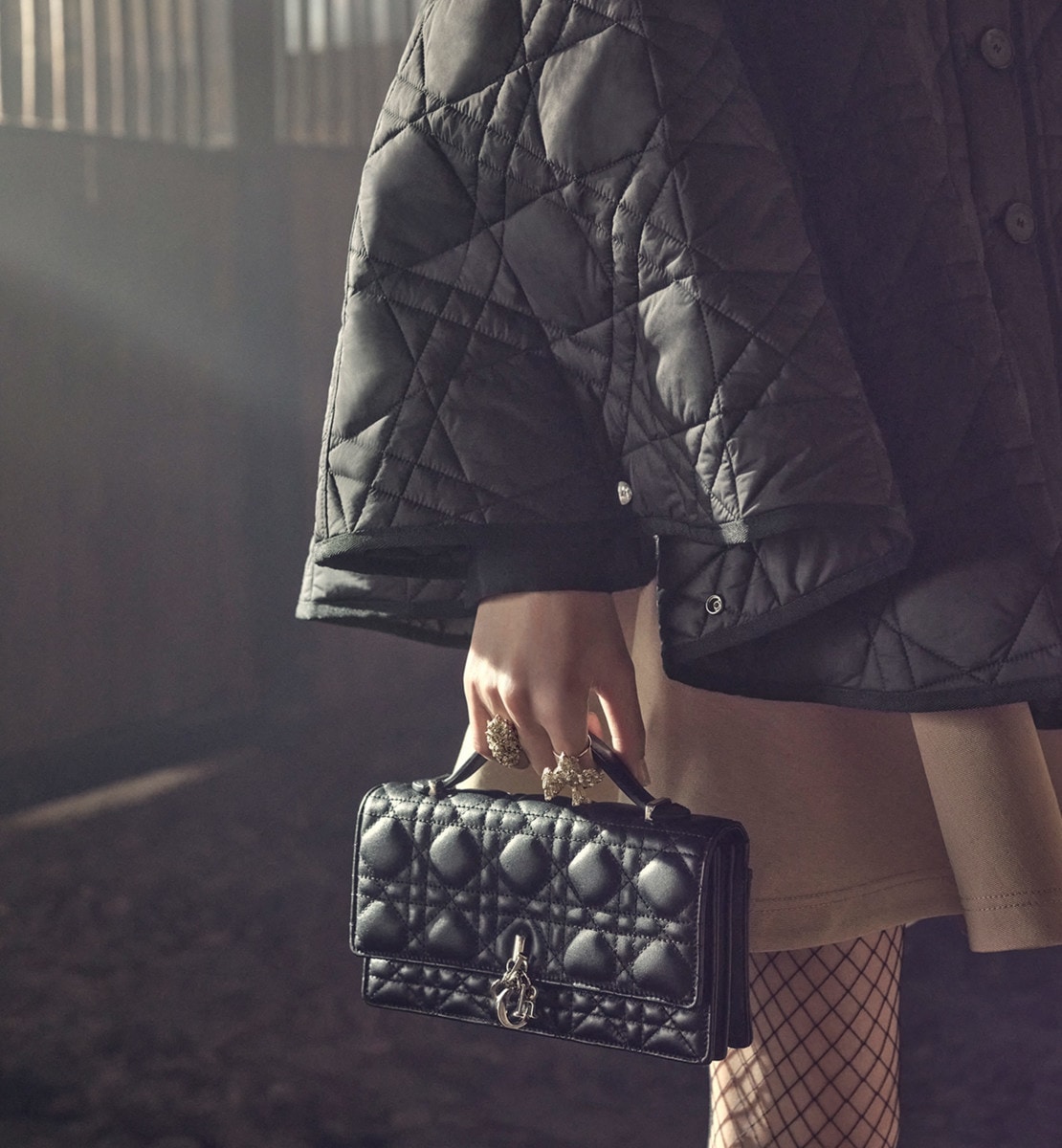 Pochette Top Handle Lady Dior Cuir d'agneau Cannage noir