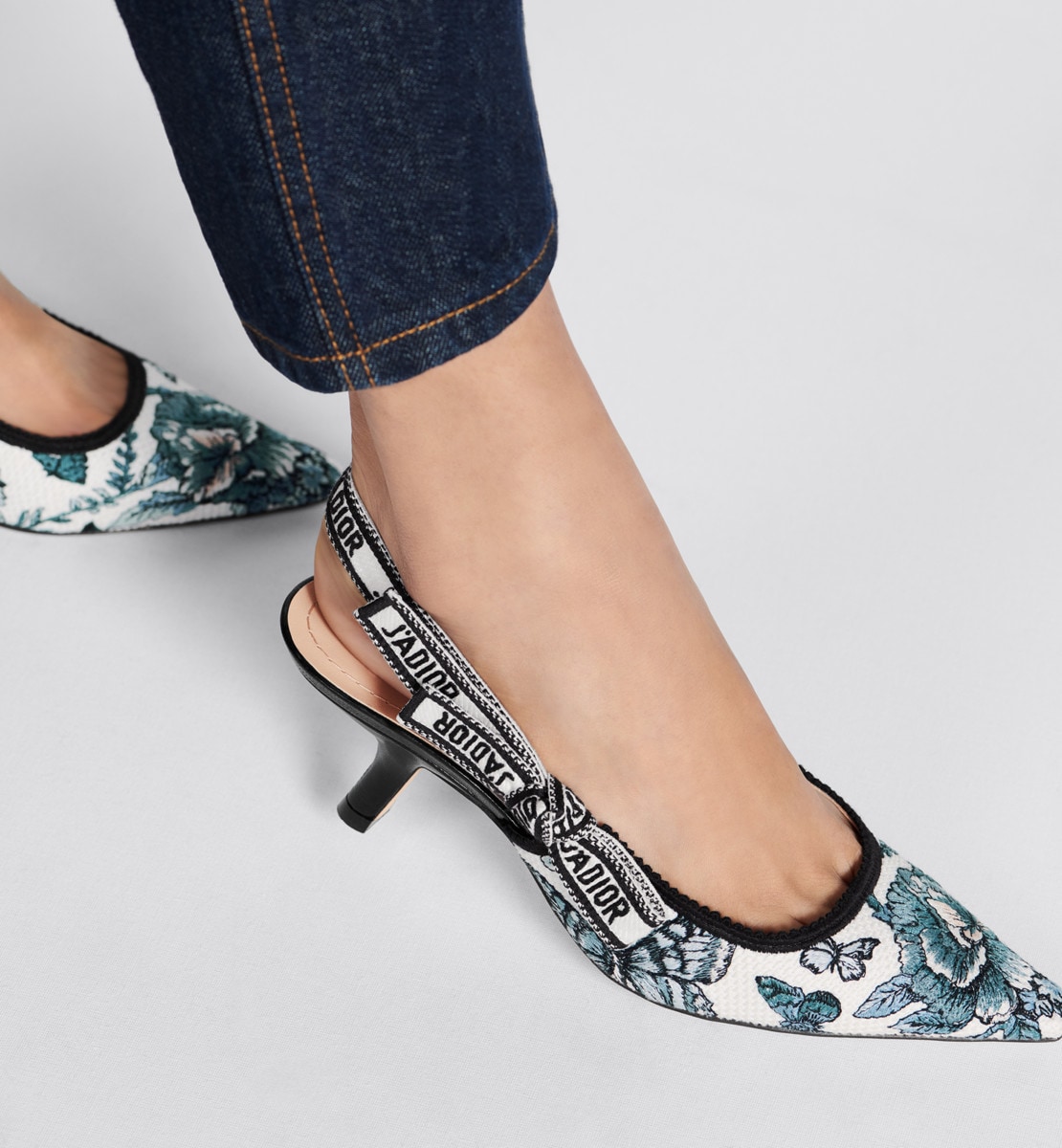 Escarpin slingback J'Adior Coton brodé du motif Toile de Jouy Mexico bleu nuit pastel multicolore