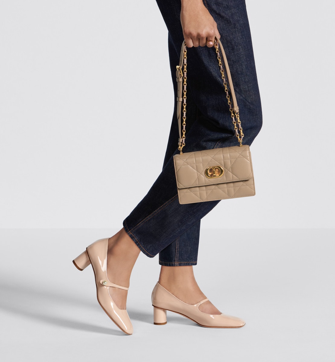 Mini sac Miss Caro Cuir d'agneau Macrocannage couleur biscuit