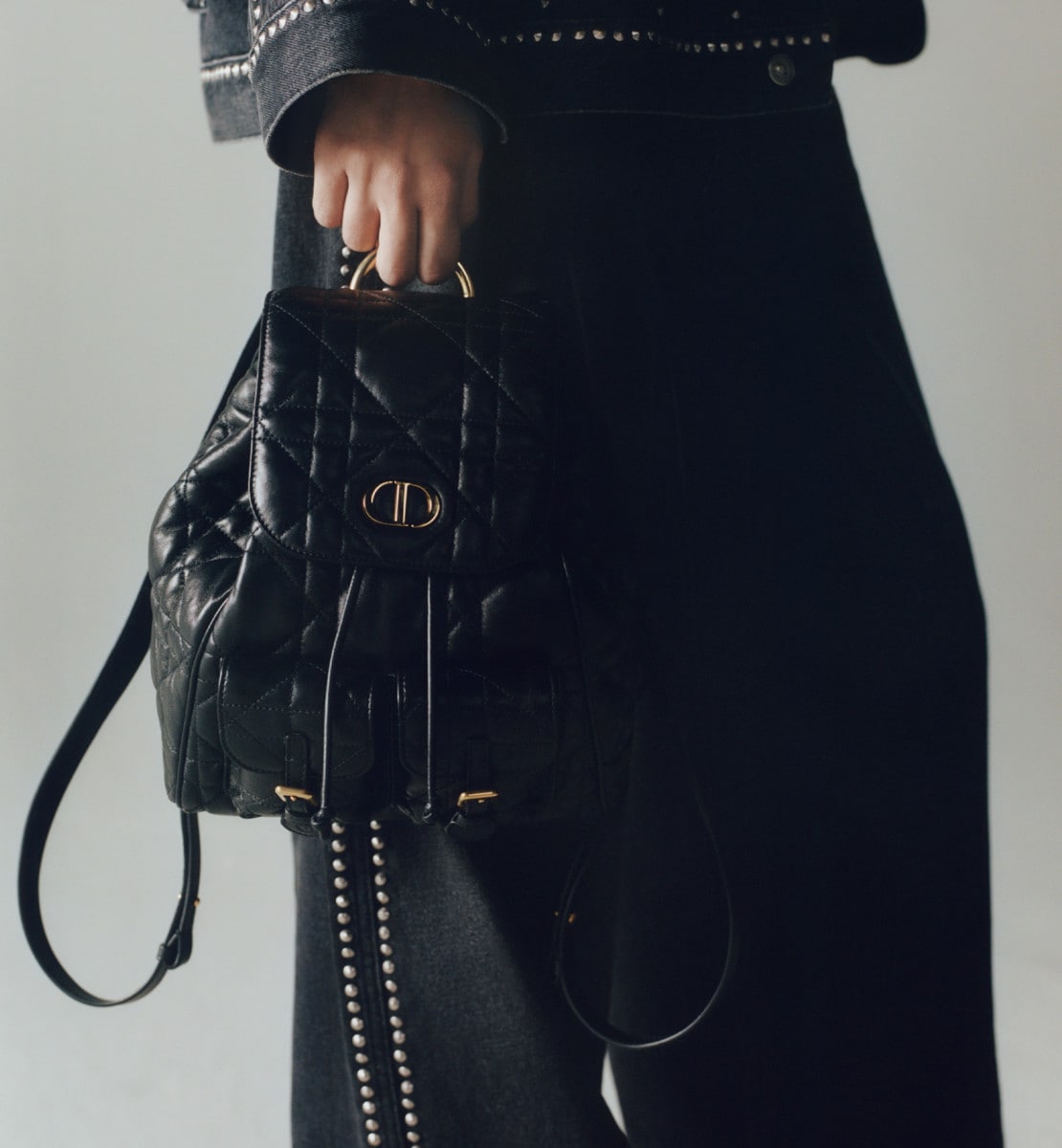 Sac à dos Dior Caro Medium Cuir d'agneau Macrocannage noir