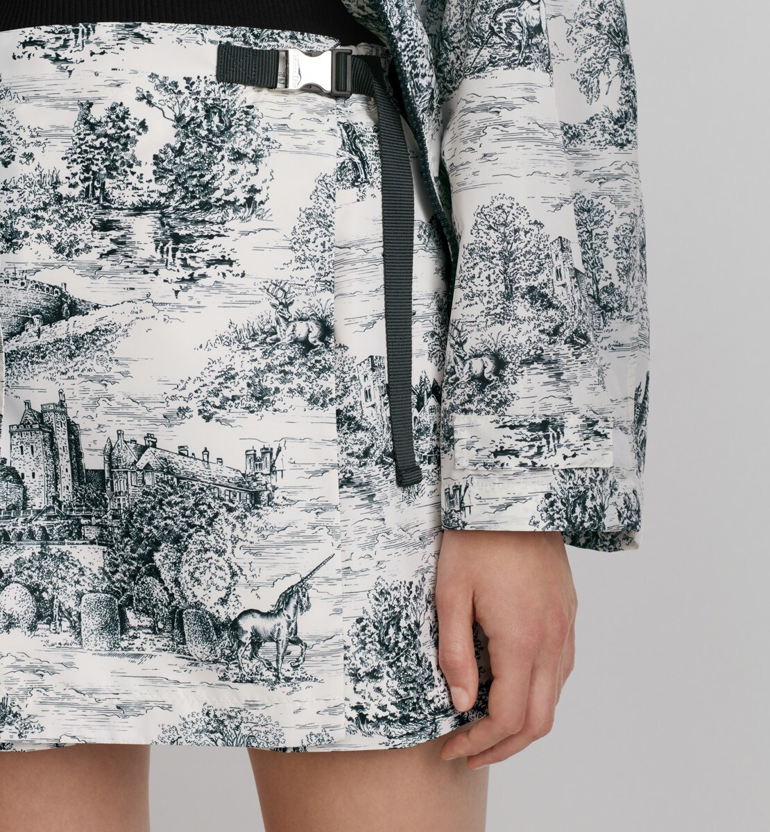 Short portefeuille Jacquard de taffetas technique blanc à motif Toile de Jouy Scotland bleu
