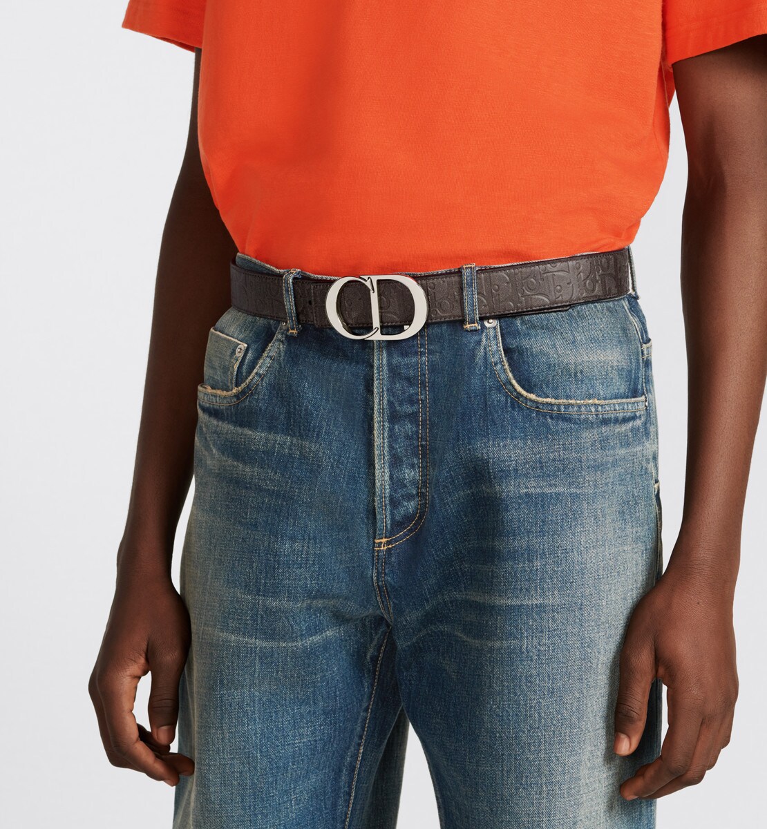 Lanière de ceinture réversible Cuir de veau effet antique à motif Dior Oblique marron et cuir de veau lisse noir, 35 mm