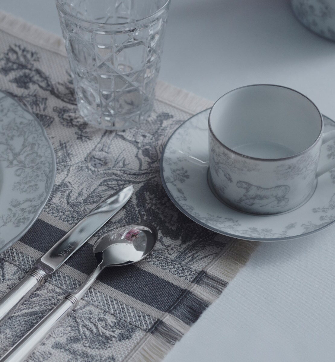 Tasse à thé Toile de Jouy, gris