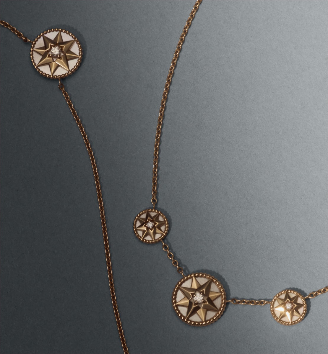Collier Rose des Vents Or jaune, diamant et nacre