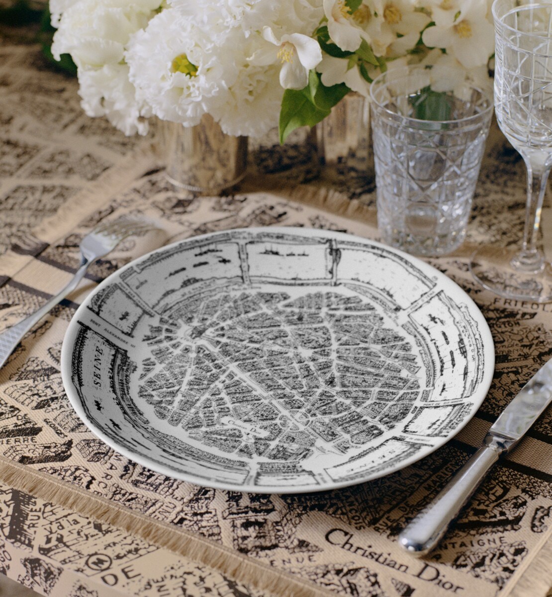 Assiette à dîner Plan de Paris, blanc et noir