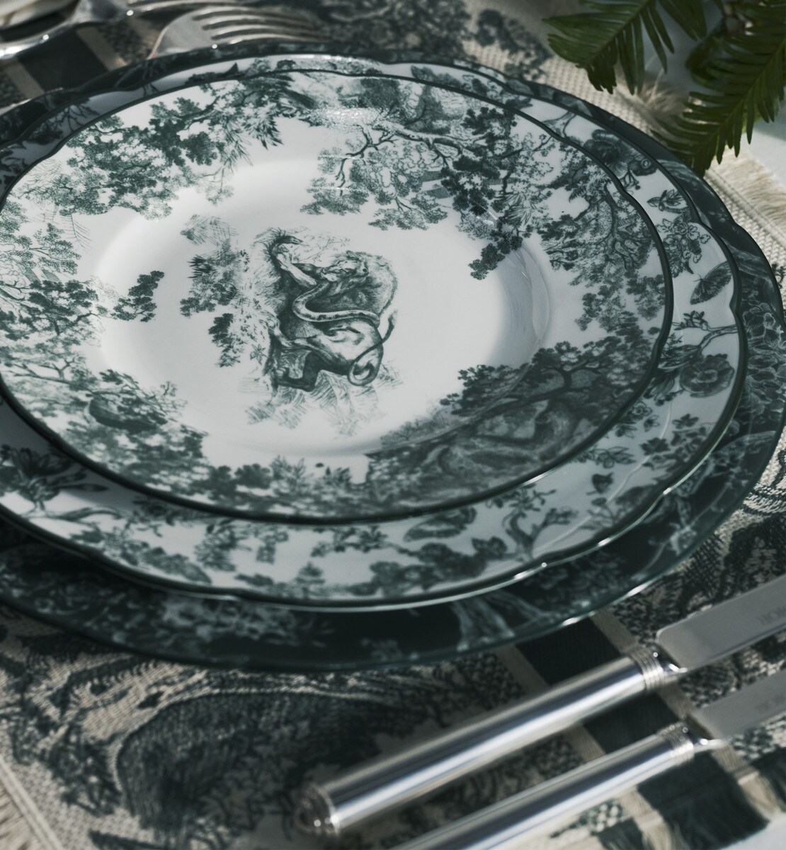 Assiette à dessert Toile de Jouy Lion, vert tilleul