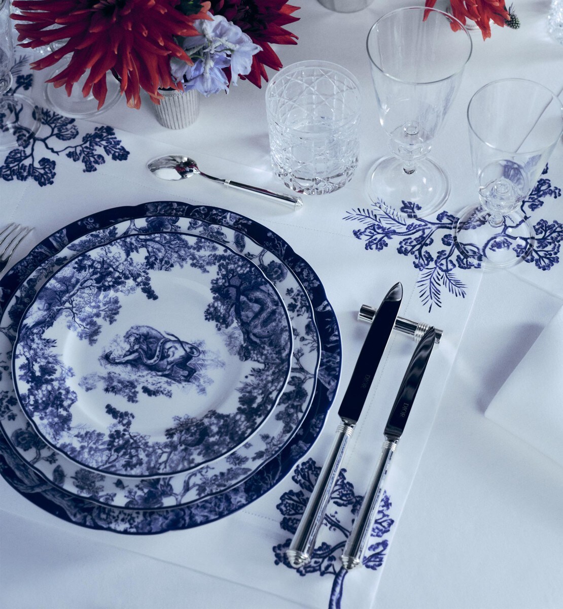 Assiette de présentation Toile de Jouy Hortensia, bleu