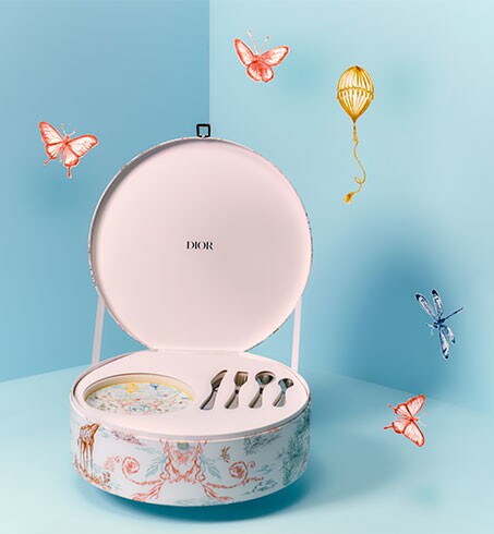 Set assiette et 4 couverts Toile de Jouy enfant