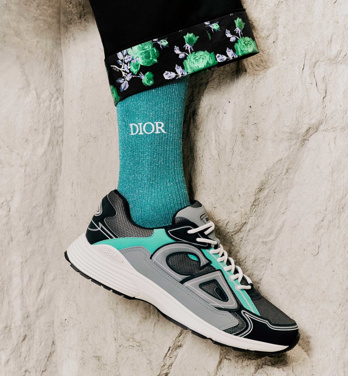 Sneaker B30 Maille gris anthracite et tissu technique noir, vert et gris Dior
