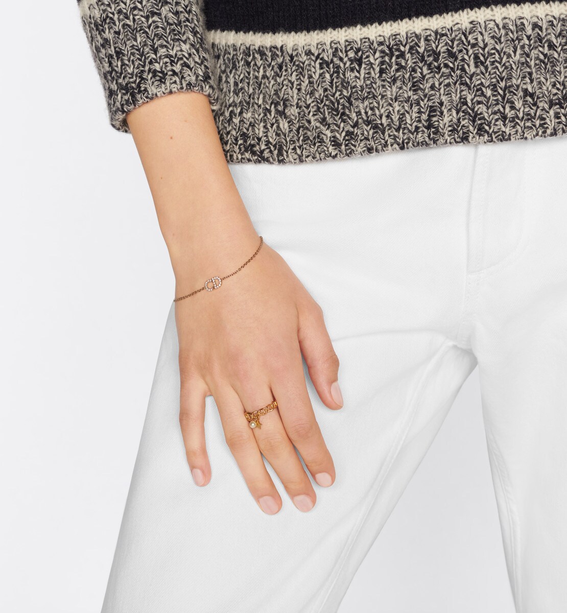 Bracelet Clair D Lune Métal finition dorée et cristaux blancs