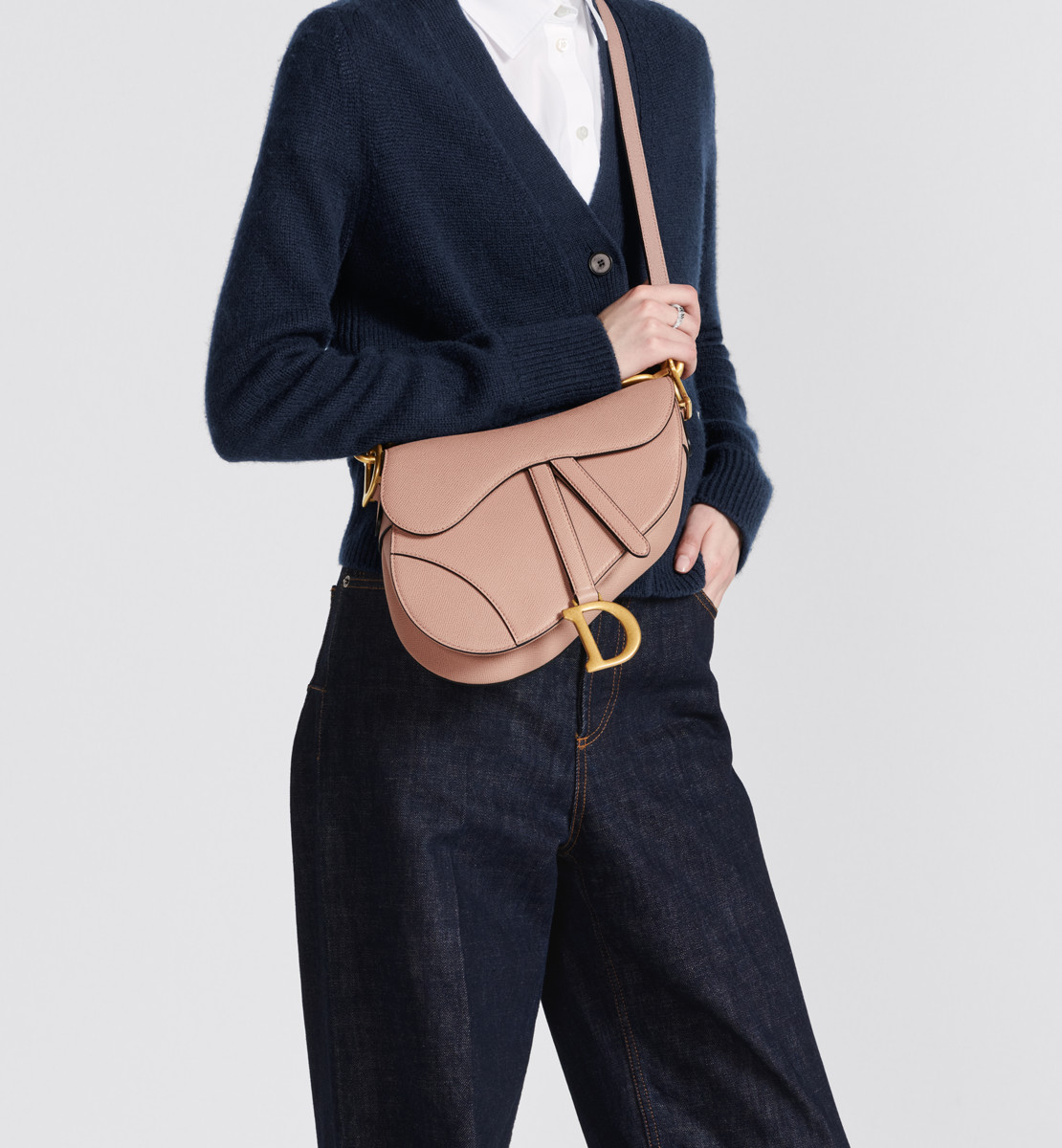 Sac Saddle à bandoulière Cuir de veau grainé couleur fard
