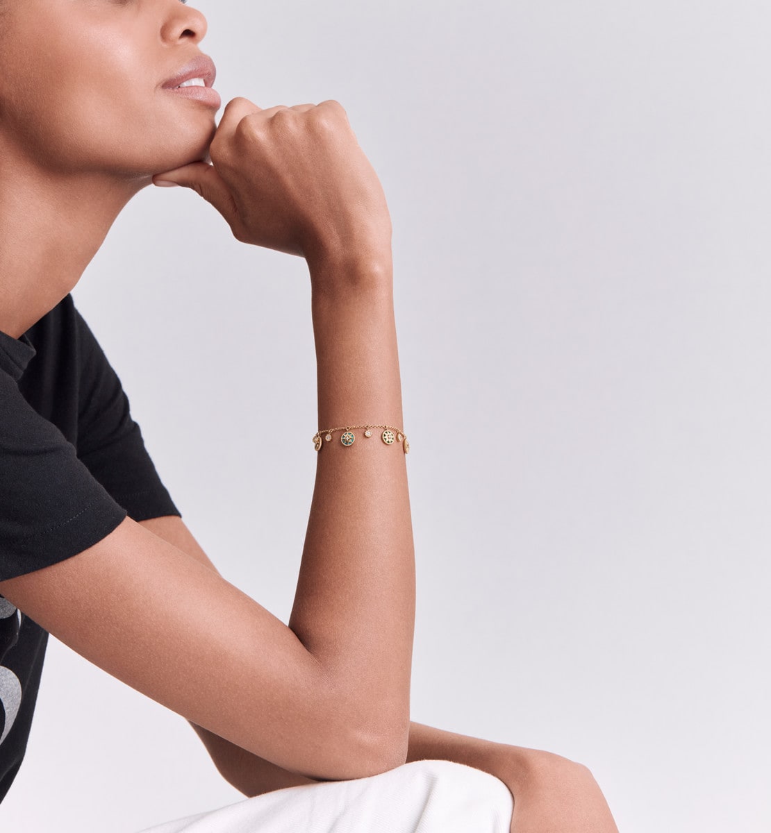 Bracelet Rose des vents Or jaune, diamants et pierres dures