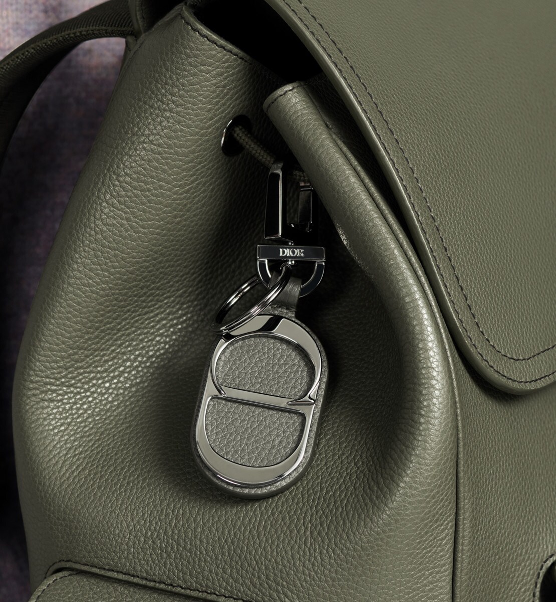 Porte-clés D-Touch Cuir de veau grainé olive à signature CD Icon