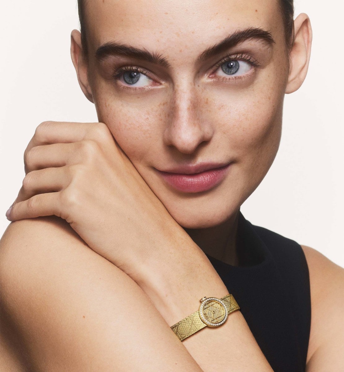 La Mini D My Dior Ø 19 mm, or jaune et diamants