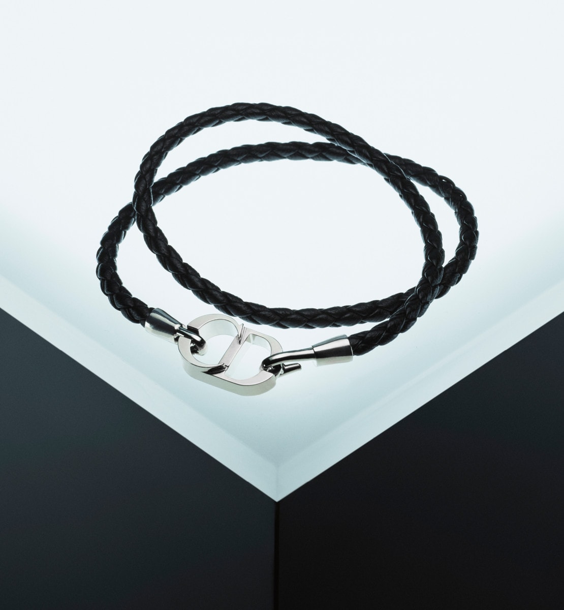 Bracelet cuir tressé CD Icon Cuir de veau noir et laiton argenté