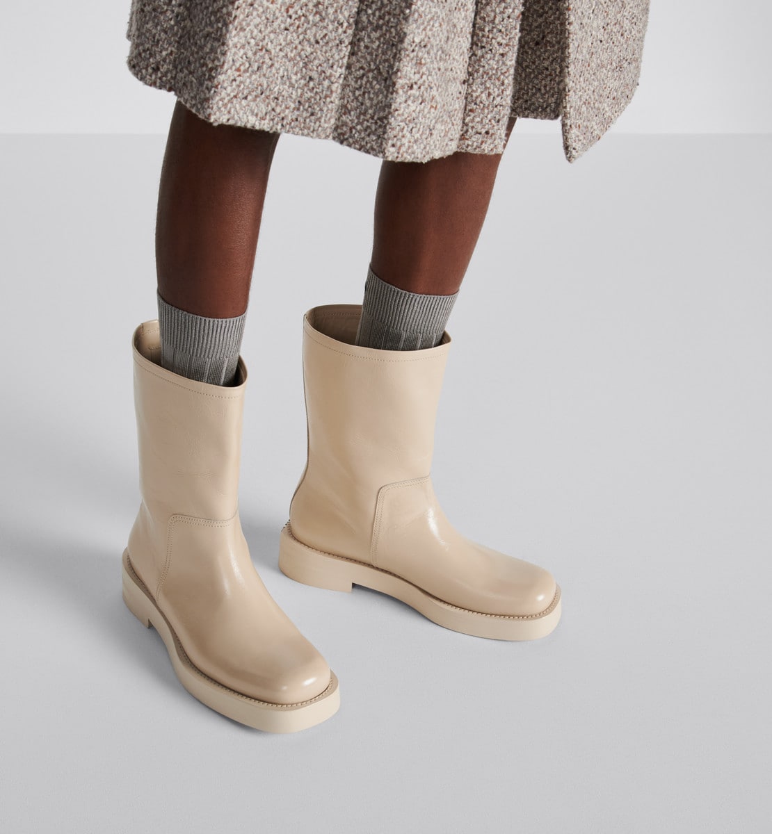 Botte Dior Carlo Cuir de veau craquelé crème