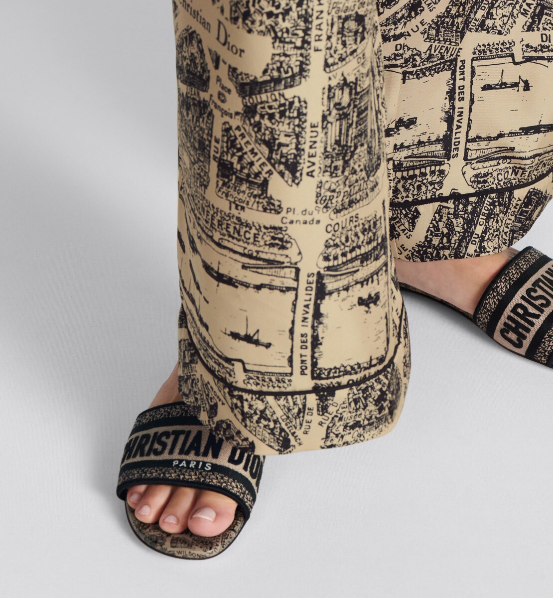 Mule Dway Coton brodé et motif Plan de Paris beige et noir