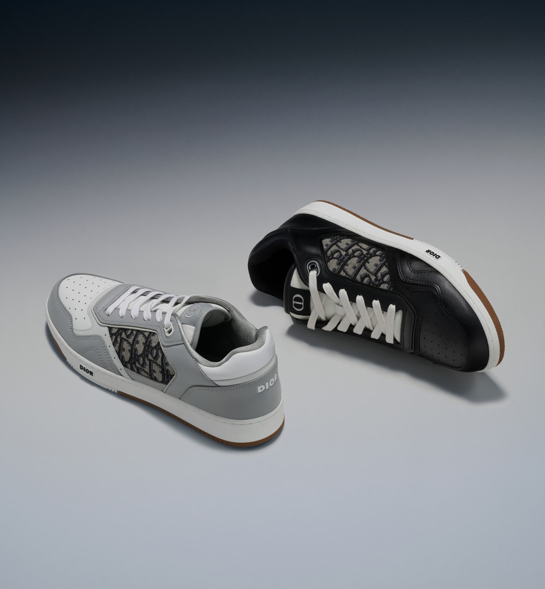 Sneaker B27 basse Cuir de veau lisse gris et blanc, jacquard Dior Oblique beige et noir