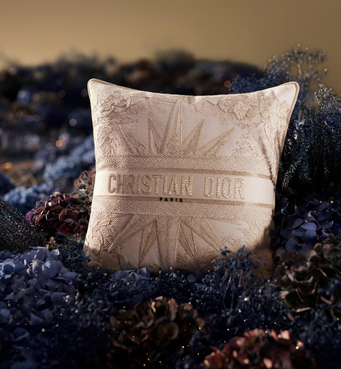 Petit coussin carré Xmas 2022, Rêve infini, or